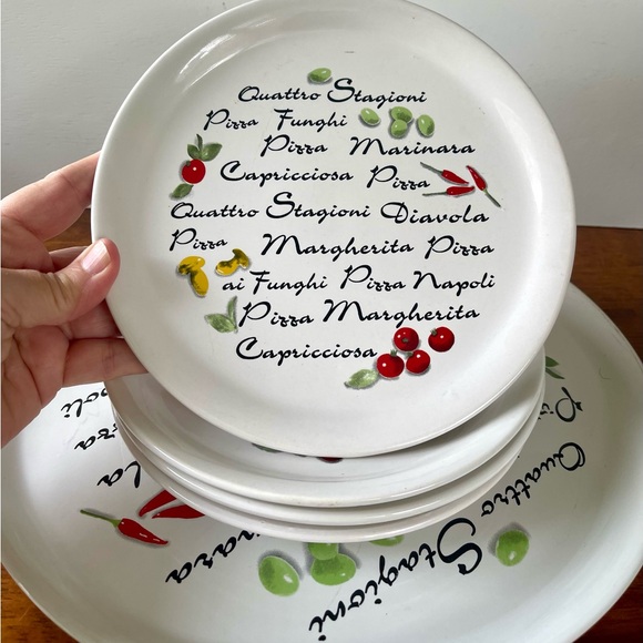 Gibson Everyday China 13 Pizza Serving Platter and 4 Plates - Picture 2 of 9